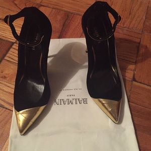 Balmain black & Gold fabric pumps